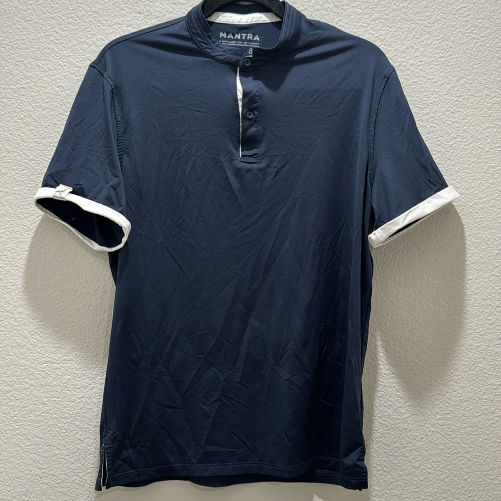 Mantra Men’s Lightweight Polo Medium EUC